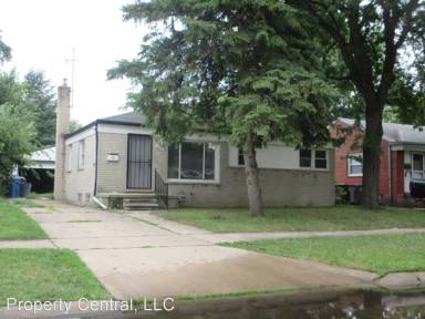 Main picture of 377 Longfellow St