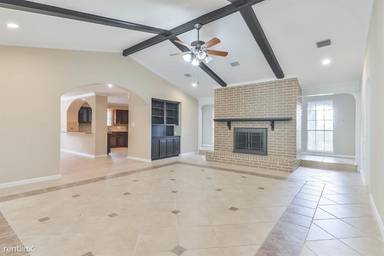Main picture of 10202 Ella Lee Ln