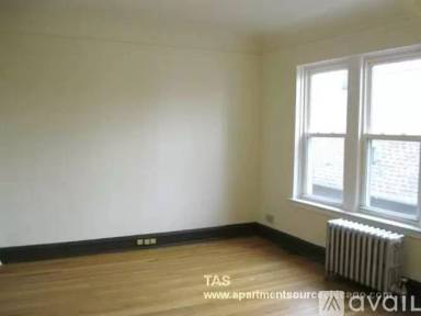 Main picture of 2944 N Spaulding Ave