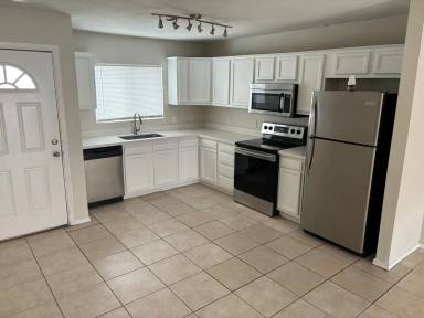 Main picture of 3050 N 24th Ln Apartments