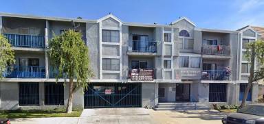Main picture of 7452 Hazeltine Ave