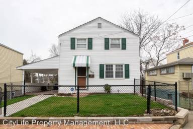 Main picture of 726 Hestor Dr