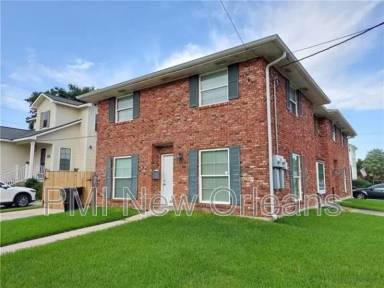 Main picture of 6551 Center St