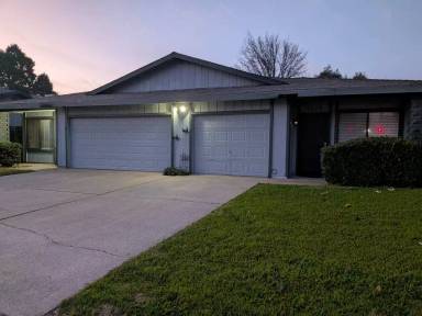 Main picture of 9277 Corinthian Cir