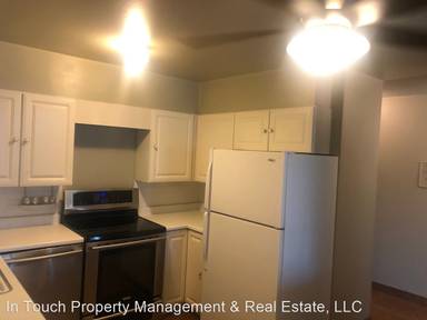 Main picture of 750 S Clinton St