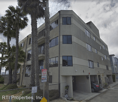 Main picture of 2919 Ocean Front Walk