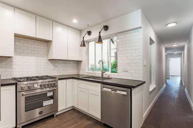 Main picture of 235 Collins St