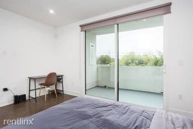 Main picture of 1868 Kelton Ave