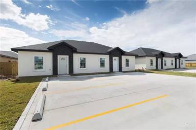 Main picture of 2423 N Valley Cir
