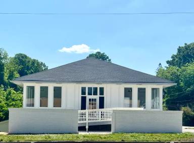 Main picture of 502 S Center St