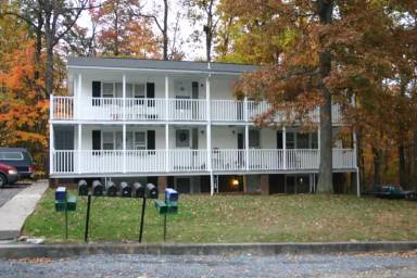 Main picture of 21 Oakwood Dr