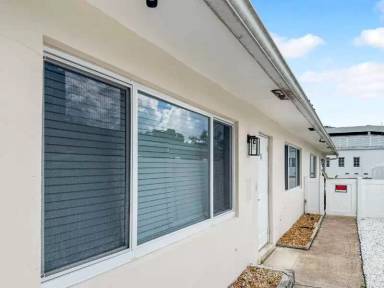 Main picture of 508 SE 9th Ct
