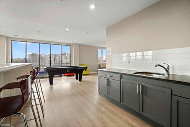 Main picture of Walter Huntington Apartments