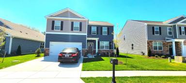 Main picture of 412 Lena Ln