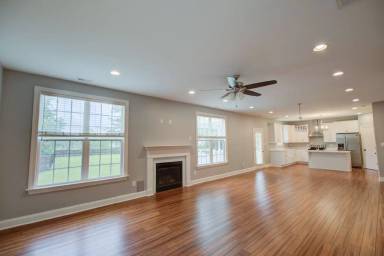 Main picture of 249 Deepwater Dr