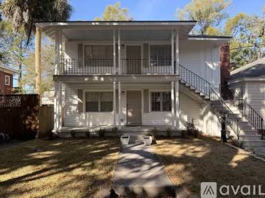 Main picture of 3211 Bull St