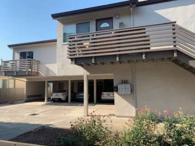 Main picture of 542 Sloat Ave