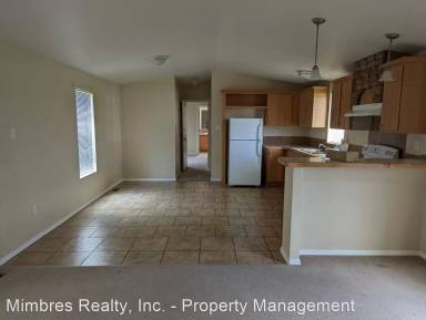 Main picture of 445 Fairway Dr