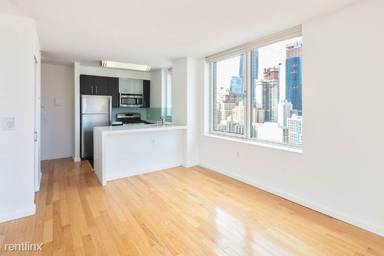 Main picture of 350 West St