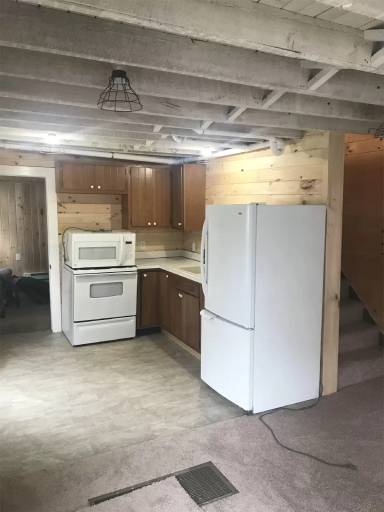 Main picture of 30 Emmett St