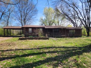 Main picture of 60 Crowden Ln