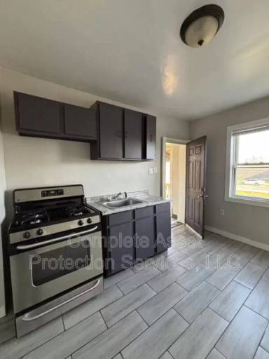 Main picture of 3732 Deodar St