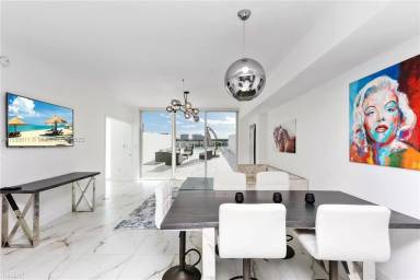 Main picture of Parque Towers Condo