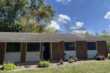 Main picture of 62 Kenwick Dr