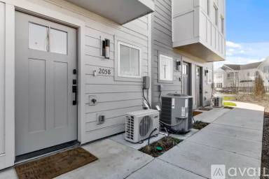 Main picture of 2058 Edison Park Ln
