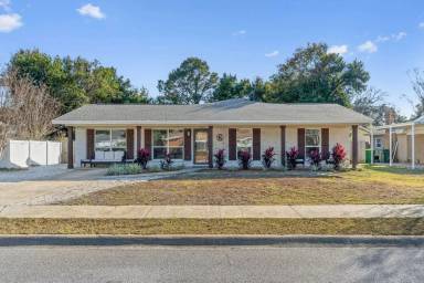 Main picture of 708 Marcia Cir