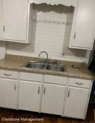 Main picture of 433 Colony St