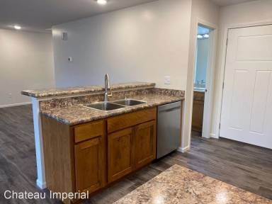 Main picture of 606 Bowen