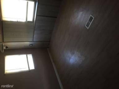 Main picture of 2652 S 27th Rd