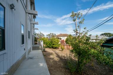 Main picture of 398 El Paseo