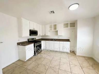 Main picture of 66425 1st St