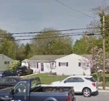 Main picture of 1510 S Governors Ave
