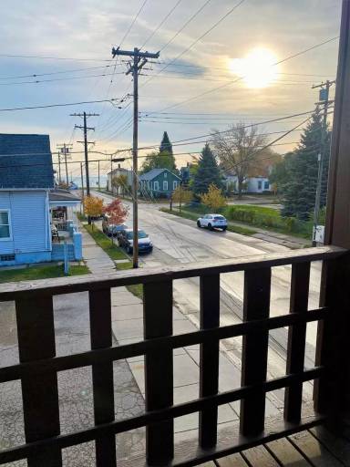 Main picture of 1701 N Main St