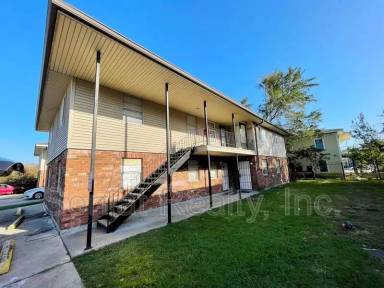 Main picture of 15534 Dwyer Blvd