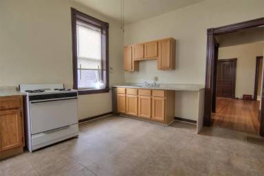 Main picture of 3505 Cherokee St