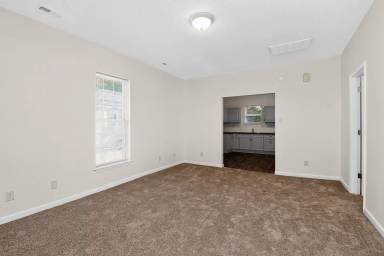 Main picture of 3200 Boyd St