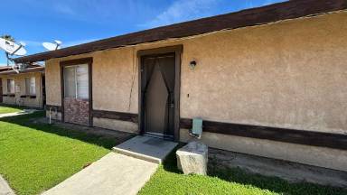 Main picture of 576 A-D Montecito Ave