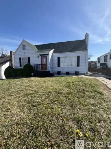 Main picture of 1936 W 40th St
