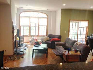 Main picture of 3338 N Sheffield Ave