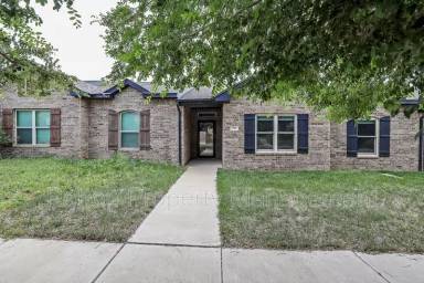 Main picture of 7125 Mosley St