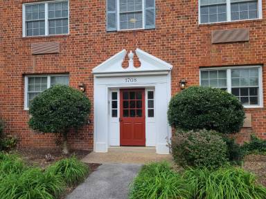 Main picture of 1708 W Abingdon Dr