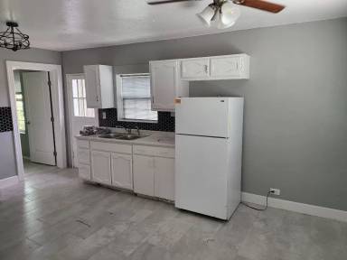 Main picture of 7157 Dale Rd