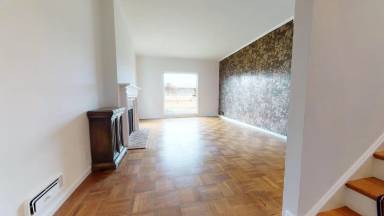 Main picture of 90 Westlawn Ave