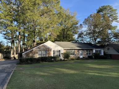 Main picture of 3210 Mountainview Dr