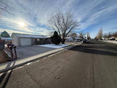 Main picture of 421 Summit Dr