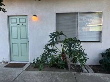 Main picture of 710 Key Ave